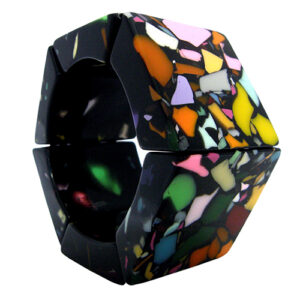 B3131 - RESIN BRACELET HEXAGONAL VAN ALLEN, 3.4 CM "ART DECO"