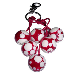 K1674 - RESIN KEYRING LARGE SHINNY SPOTTED BALLS "DOTTY"