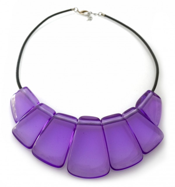 N0035-18 - N0035 - SEVEN SPLAYED ON LEATHER CORD"BELLA"