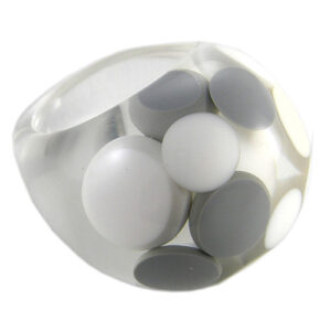 R1270 - RESIN RING SPOTTED OVAL
