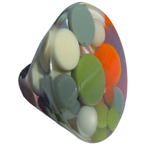 R2536 - RESIN RING FLAT ROUND PETIT BALLS "ACROBATIC"