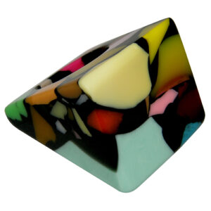 R3082 - RESIN RING SQUARE TOP ART DECO "CARRE"