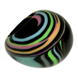 R3195 - RESIN RING RETRO, LARGE ROUND "BERLIN"
